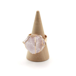 Ring (rose quartz, brass)